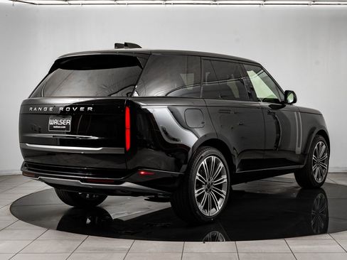 New 2026 Land Rover Range Rover SE image 7