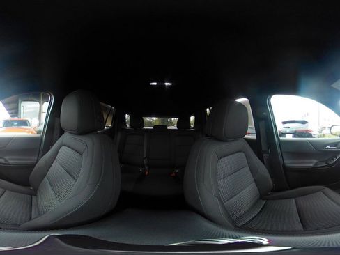Used 2025 Chevrolet Equinox LT FWD image 43