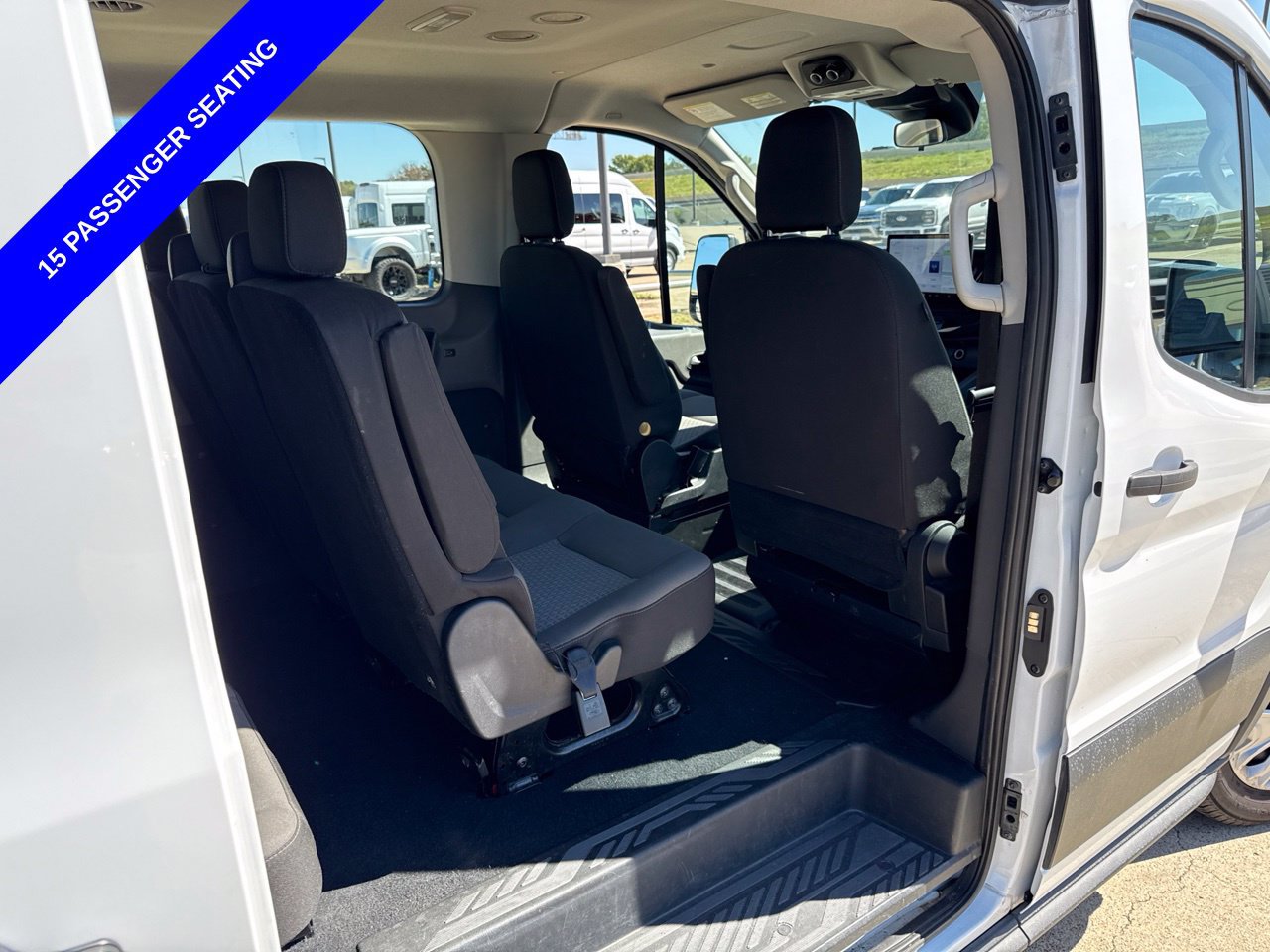Used 2024 Ford Transit 350 XLT RWD image 12