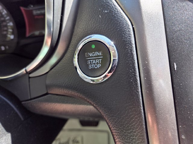 Used 2017 Ford Fusion SE w/ Fusion SE Technology Package FWD image 17
