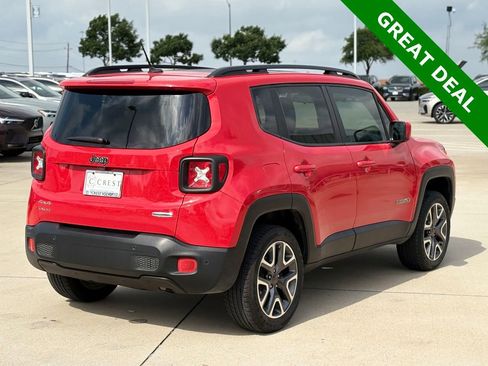 Used 2016 Jeep Renegade Latitude w/ Advanced Technology Group AWD/4WD image 7