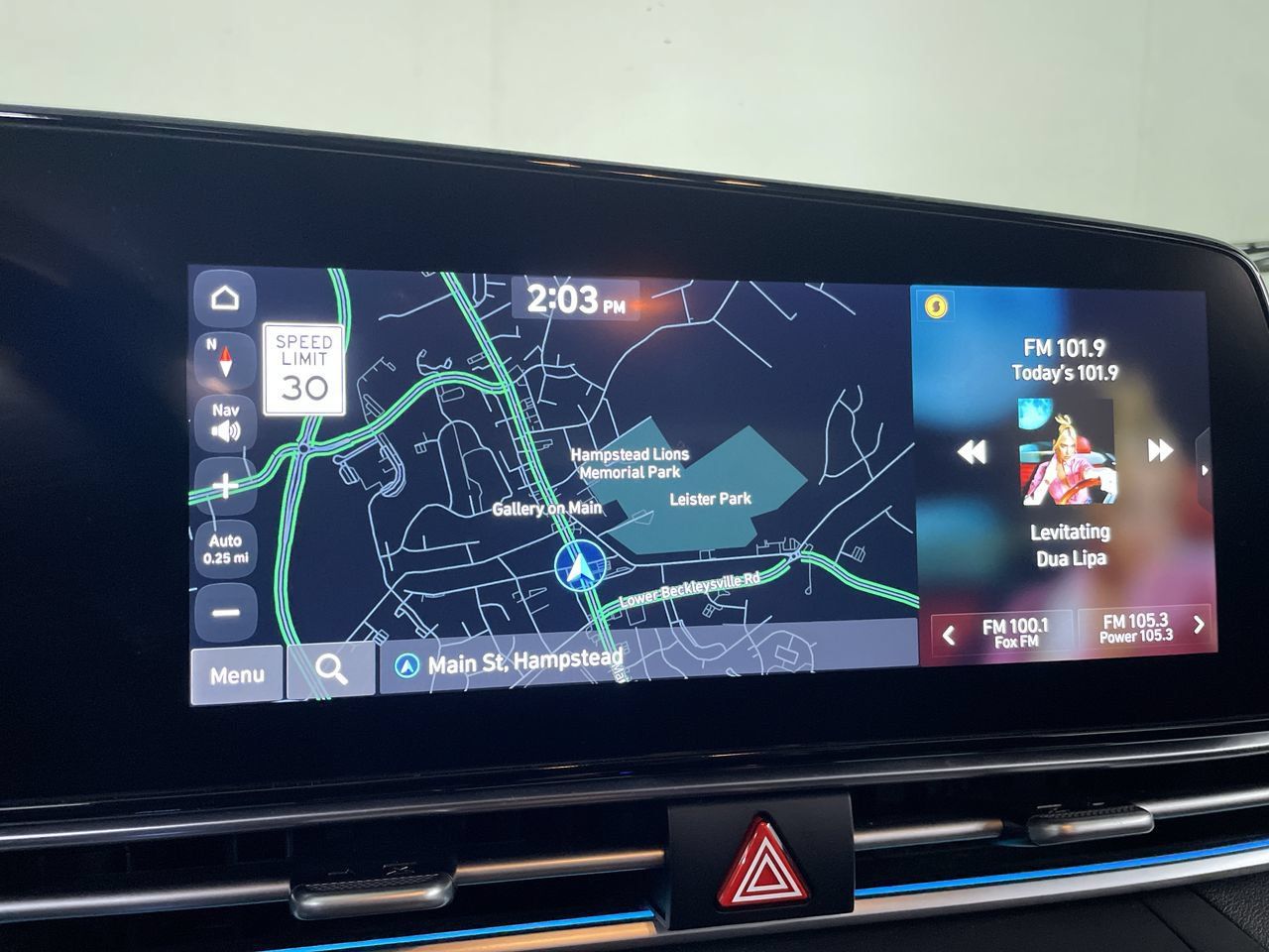 Used 2022 Hyundai Elantra Limited FWD image 17