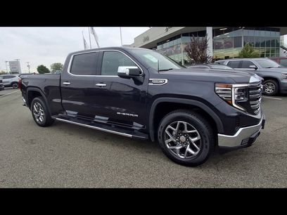 Used 2024 GMC Sierra 1500 SLT w/ SLT Convenience Package