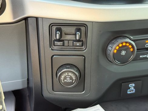 Used 2021 Ford F150 XL w/ Equipment Group 101A High RWD image 26