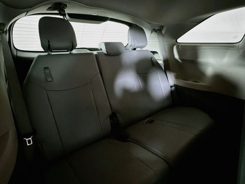 Certified 2024 Toyota Sienna XLE FWD image 26
