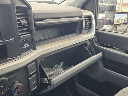 Used 2024 Ford F250 XLT image 29