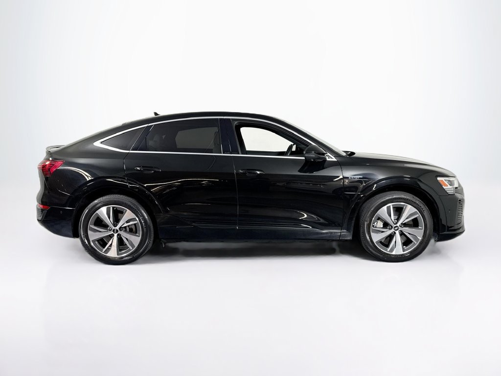 Certified 2024 Audi Q8 e-tron Premium Plus w/ Premium Plus Package AWD/4WD image 6