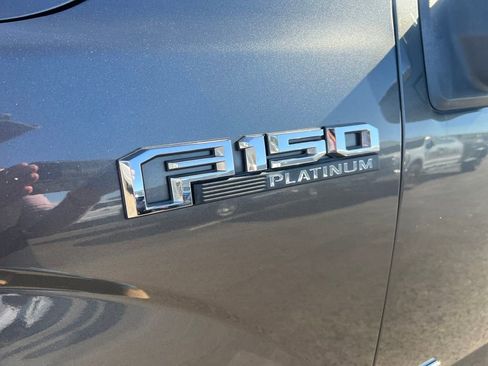 Used 2017 Ford F150 Platinum w/ Equipment Group 701A Luxury image 50