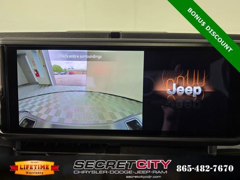 New 2025 Jeep Gladiator Sport image 21