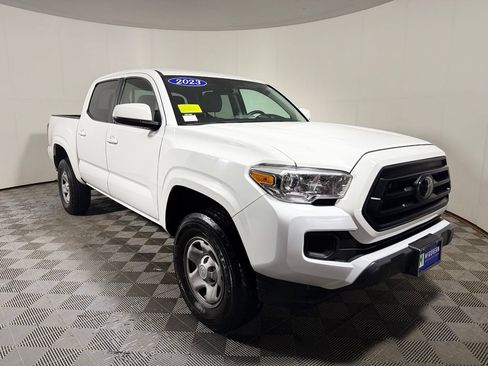Used 2023 Toyota Tacoma SR w/ SR Convenience Package RWD image 8