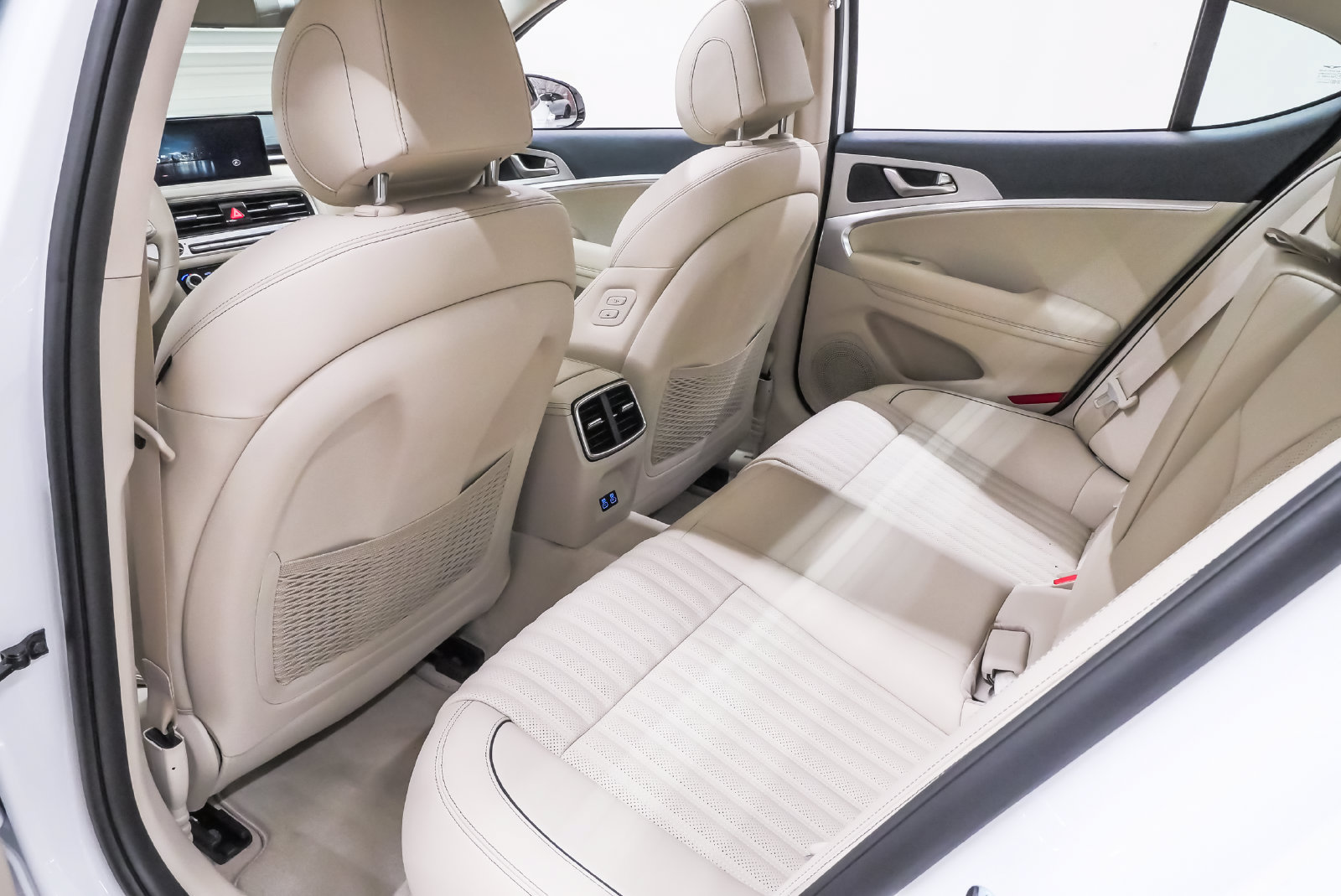Certified 2026 Genesis G70 2.5T Prestige RWD image 11