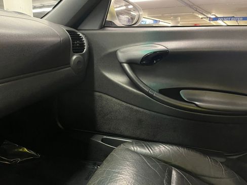 Used 1997 Porsche Boxster image 19