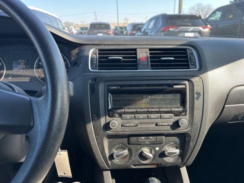 Used 2012 Volkswagen Jetta SE image 6