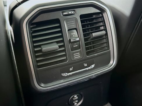 Certified 2024 Porsche Macan GTS AWD/4WD image 27