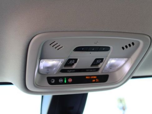 Used 2020 Chevrolet Traverse Premier w/ Redline Edition image 16