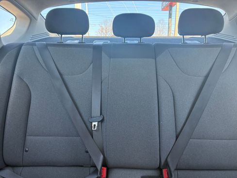 Used 2025 Kia K4 LXS image 33