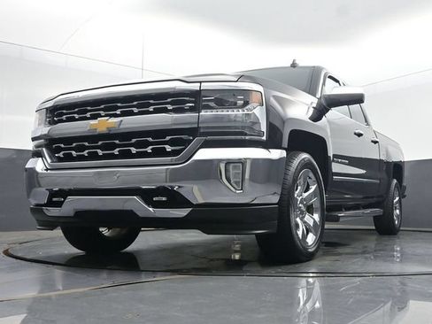 Used 2017 Chevrolet Silverado 1500 LTZ w/ Sport Package AWD/4WD image 19