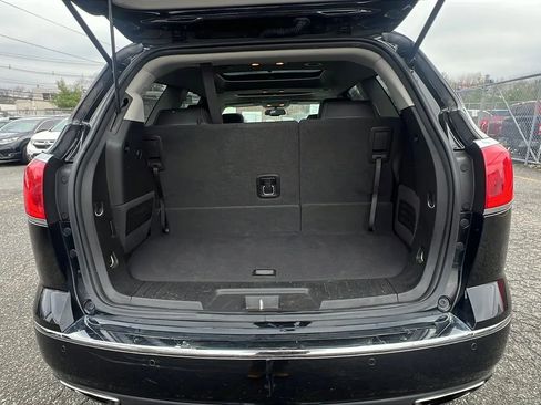 Used 2017 Buick Enclave Leather image 10
