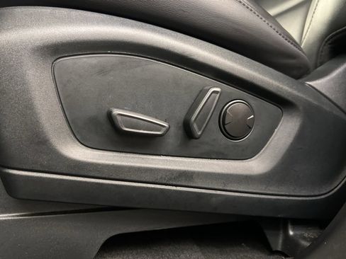 Certified 2023 Ford Explorer XLT w/ Equipment Group 202A image 26