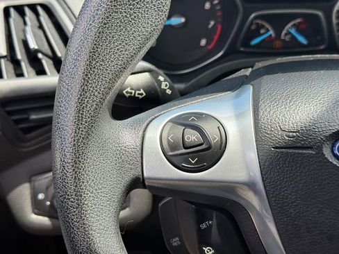 Used 2015 Ford Escape SE w/ SE Chrome Package FWD image 19