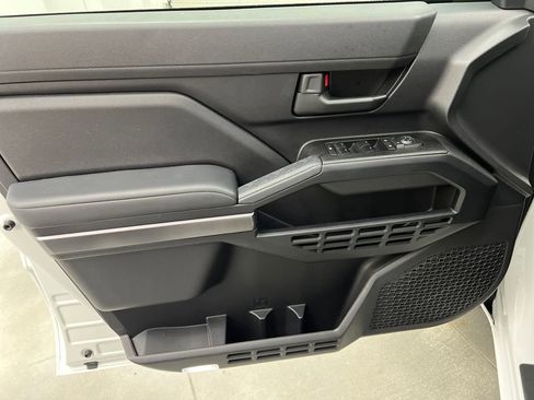 Used 2025 Toyota 4Runner SR5 image 11