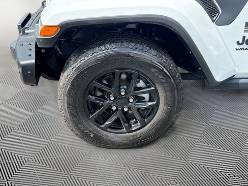 Used 2023 Jeep Wrangler Unlimited Sport image 35