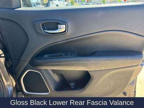 Used 2020 Jeep Compass Latitude image 19