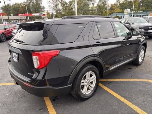 Used 2022 Ford Explorer XLT w/ Class IV Trailer Tow Package image 8