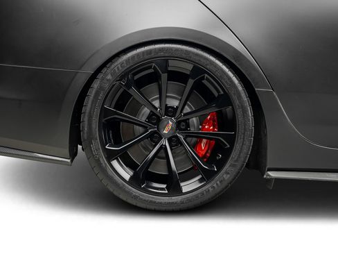 Used 2016 Cadillac CTS V w/ Carbon Fiber Package RWD image 33