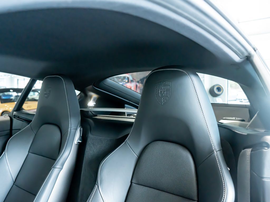 Certified 2025 Porsche 718 Cayman RWD image 15