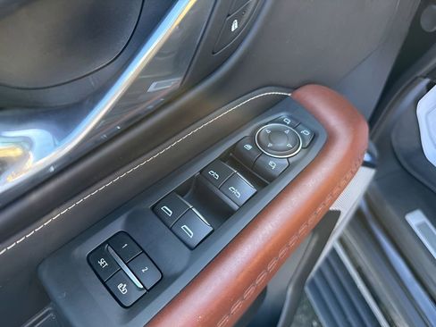 Used 2024 GMC Yukon Denali Ultimate image 24