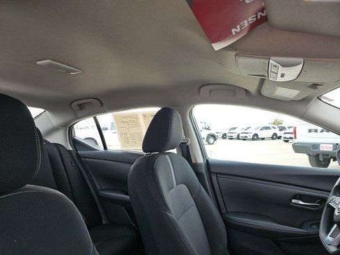 Used 2024 Nissan Sentra SV image 13