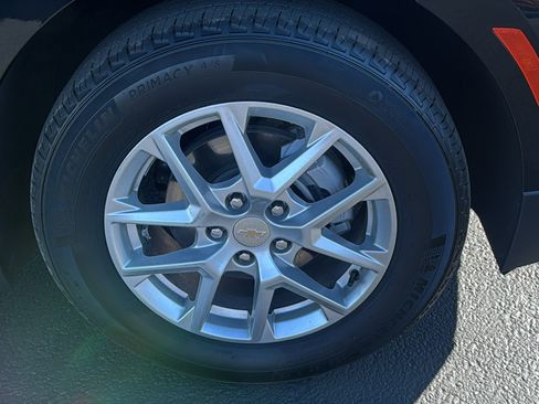 Used 2024 Chevrolet Equinox LS w/ LS Convenience Package image 9