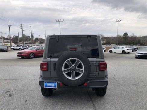 Used 2021 Jeep Wrangler Unlimited Sahara w/ LED Lighting Group image 7