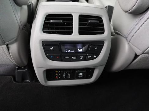 Used 2017 Honda Pilot Elite image 33