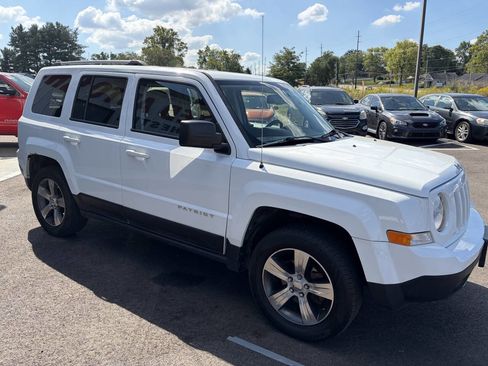 Used 2017 Jeep Patriot High Altitude image 19
