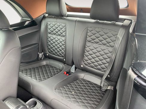 Used 2019 Volkswagen Beetle 2.0T Final Edition SEL image 20