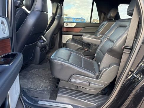 Used 2023 Lincoln Navigator L Reserve image 15
