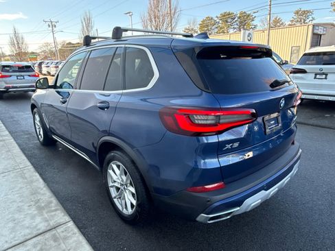 Certified 2022 BMW X5 xDrive40i w/ Parking Assistance Package image 6
