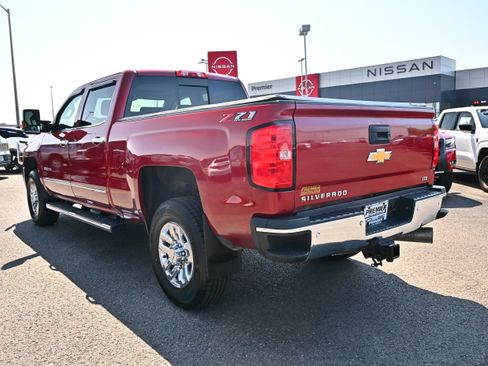 Used 2019 Chevrolet Silverado 3500 LTZ w/ Duramax Plus Package AWD/4WD image 6