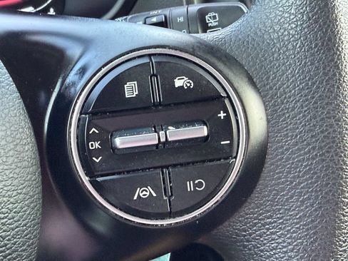 Used 2024 Kia Soul LX w/ Option Group 015 FWD image 31