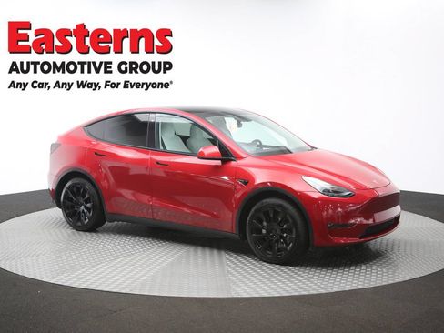Used 2023 Tesla Model Y Long Range AWD/4WD image 45