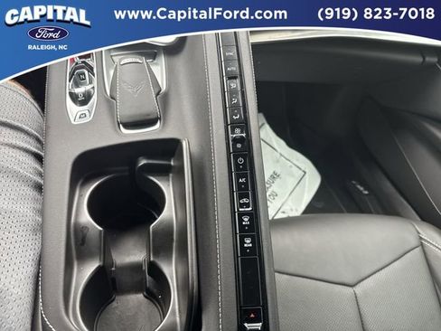 Used 2025 Chevrolet Corvette Stingray Coupe w/ 1LT image 27