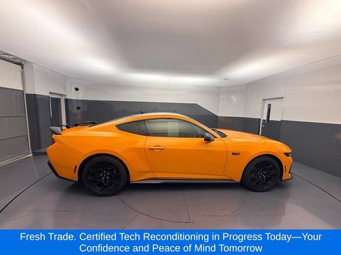 Used 2026 Ford Mustang GT w/ GT Performance Package RWD image 5