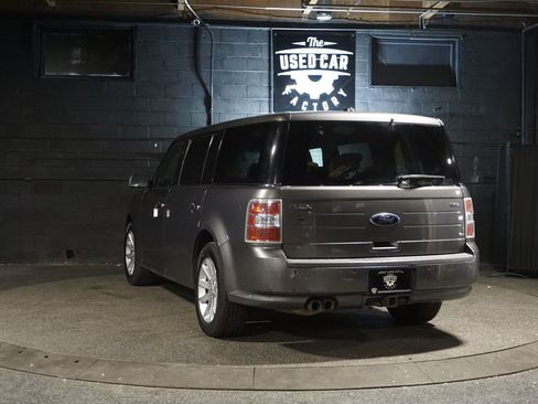 Used 2009 Ford Flex SEL image 3