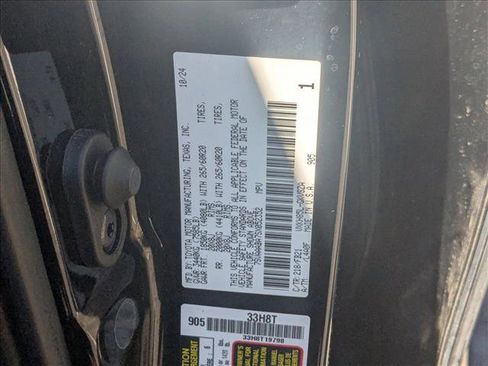 Used 2025 Toyota Sequoia SR5 image 24