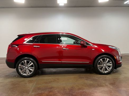 Used 2024 Cadillac XT5 Premium Luxury image 23