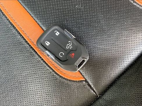 Used 2019 GMC Sierra 1500 AT4 w/ AT4 Premium Package AWD/4WD image 11