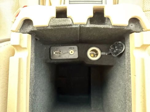 Used 2012 Lincoln MKZ AWD image 26