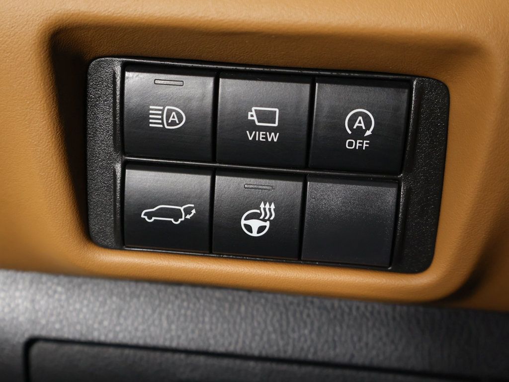 Used 2023 Toyota Highlander Platinum AWD/4WD image 45